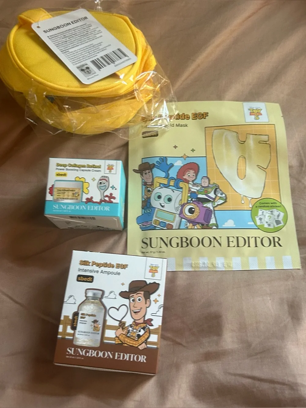 Toy Story 5 Edition EGF Collagen Trio + make up bag